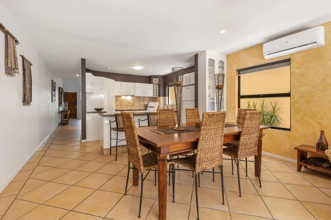 Villa Baci Nobby Beach Gold Coast