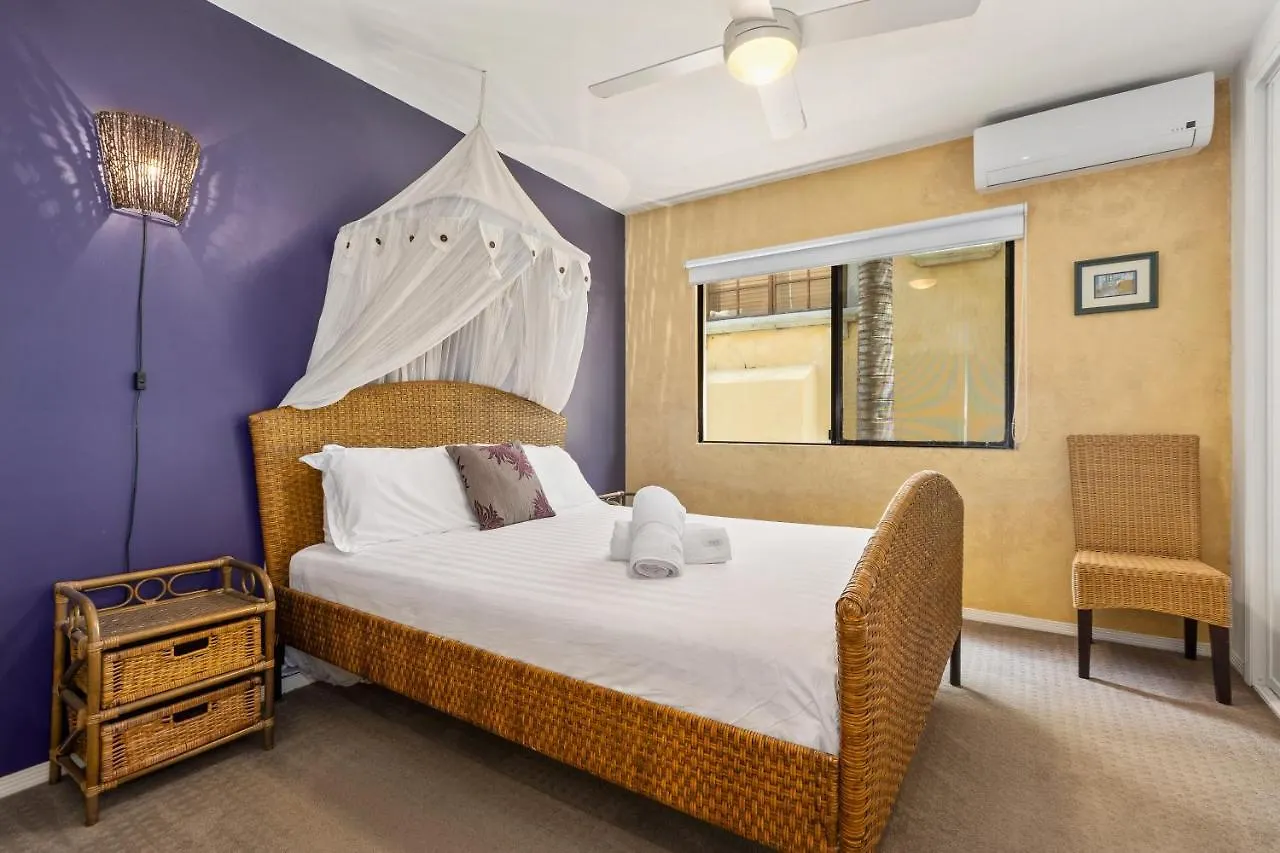 Villa Baci Nobby Beach Gold Coast 0*,  Ausztrália
